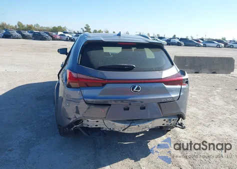 2021 Lexus Ux 200 из США, поврежденный, VIN JTHX3JBH3M2032741